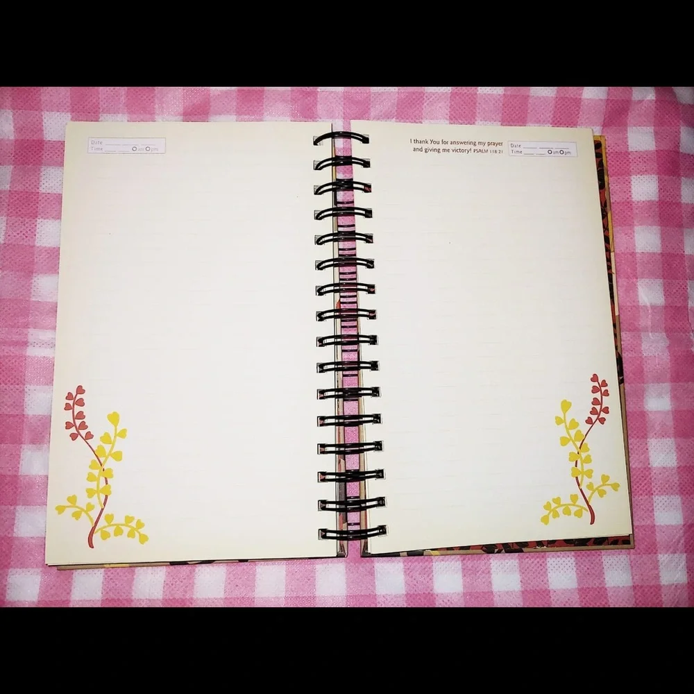 Give Thanks Gratitude Journal - Picture 9 of 12